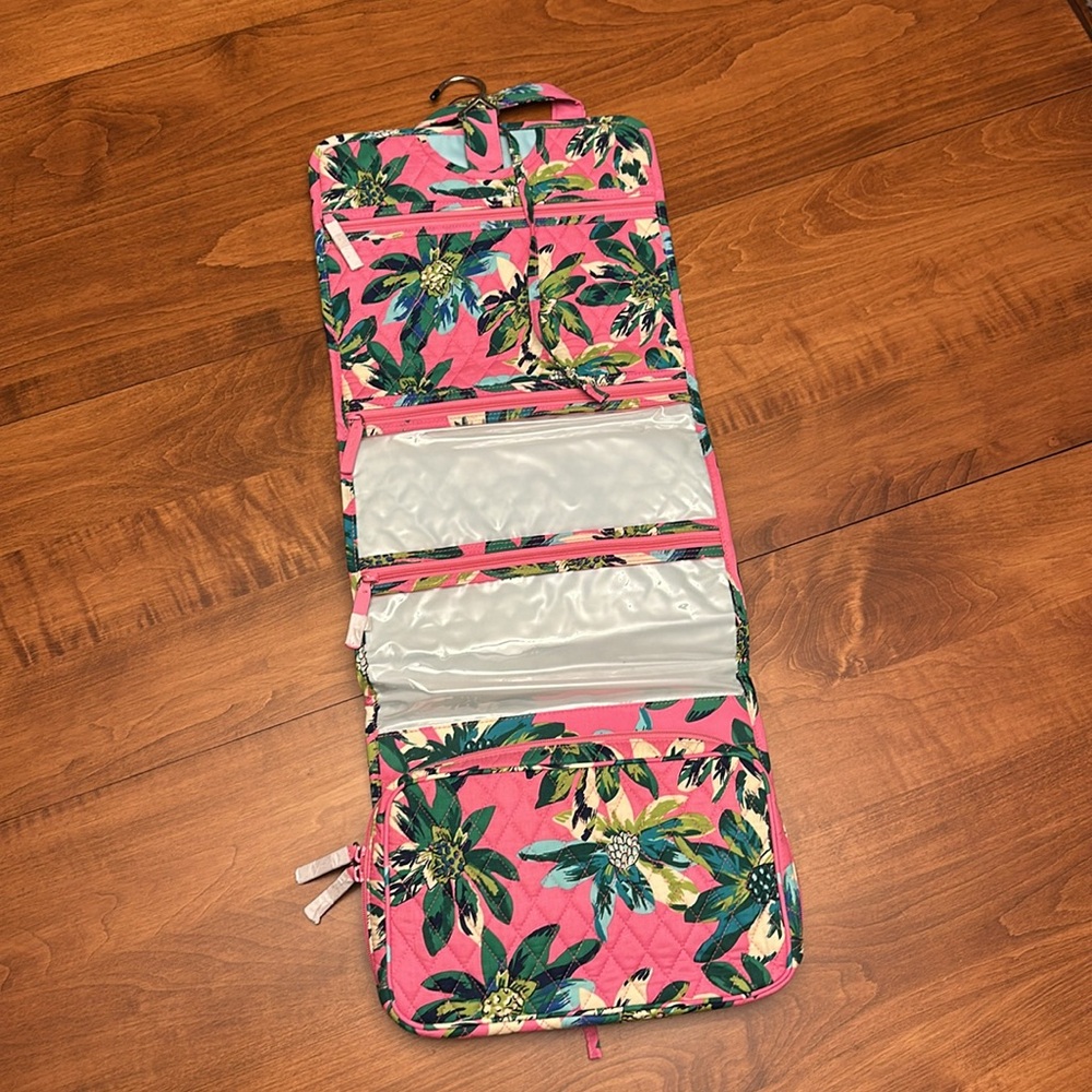 Vera Bradley Hanging Organizer NWT